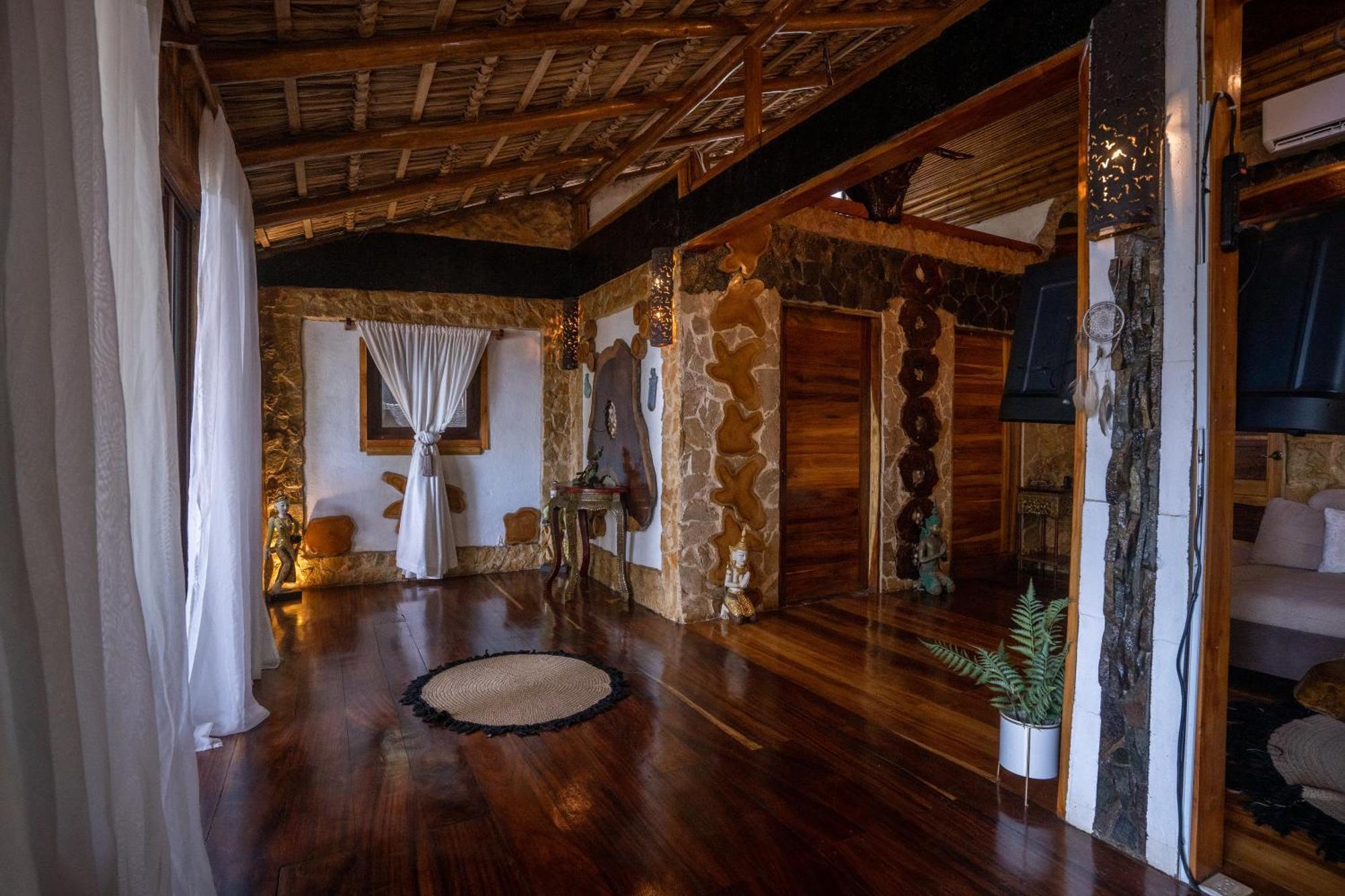 Ocho Artisan Bungalows (Adults Only) タマリンド エクステリア 写真