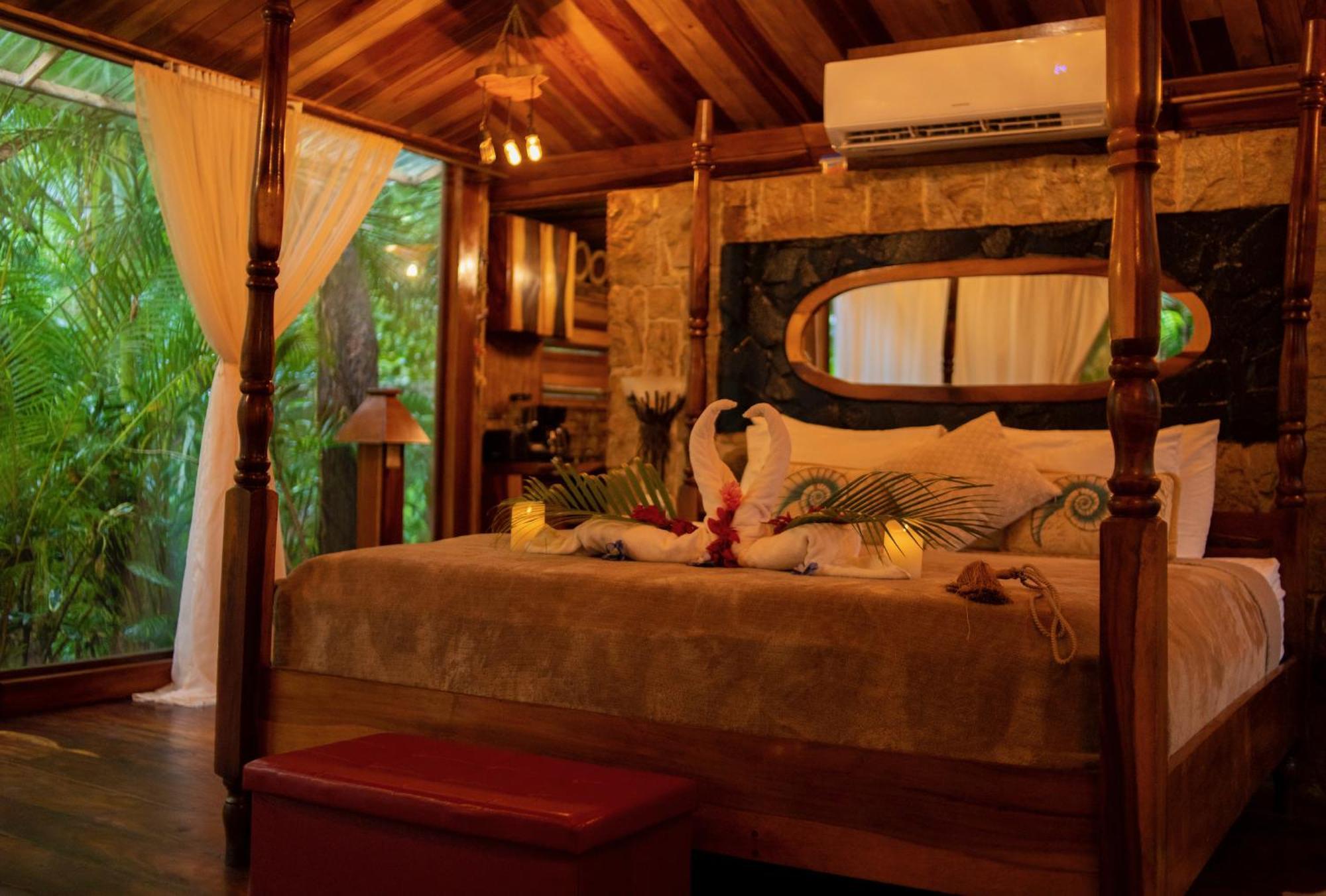 Ocho Artisan Bungalows (Adults Only) タマリンド エクステリア 写真