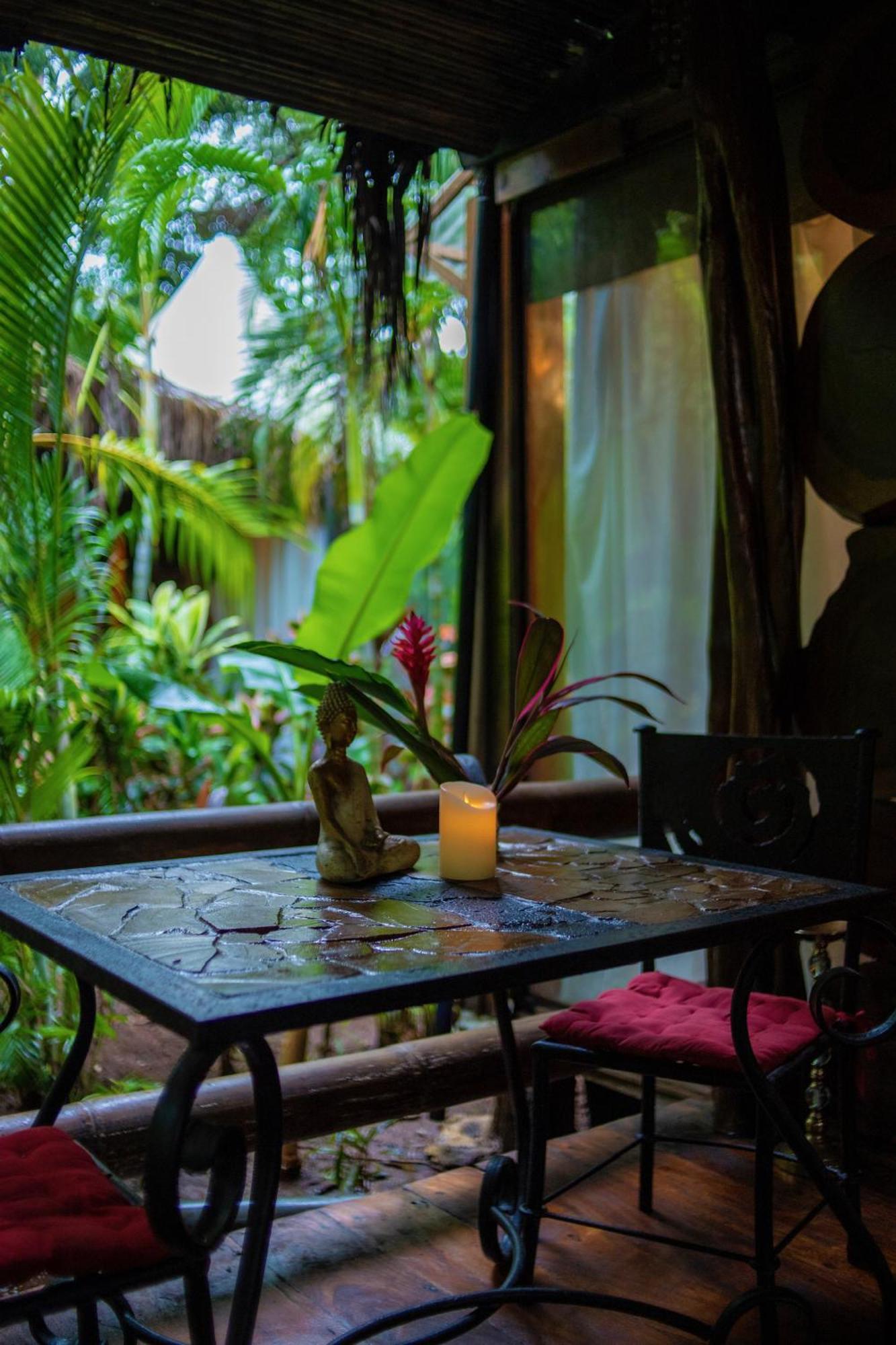 Ocho Artisan Bungalows (Adults Only) タマリンド エクステリア 写真