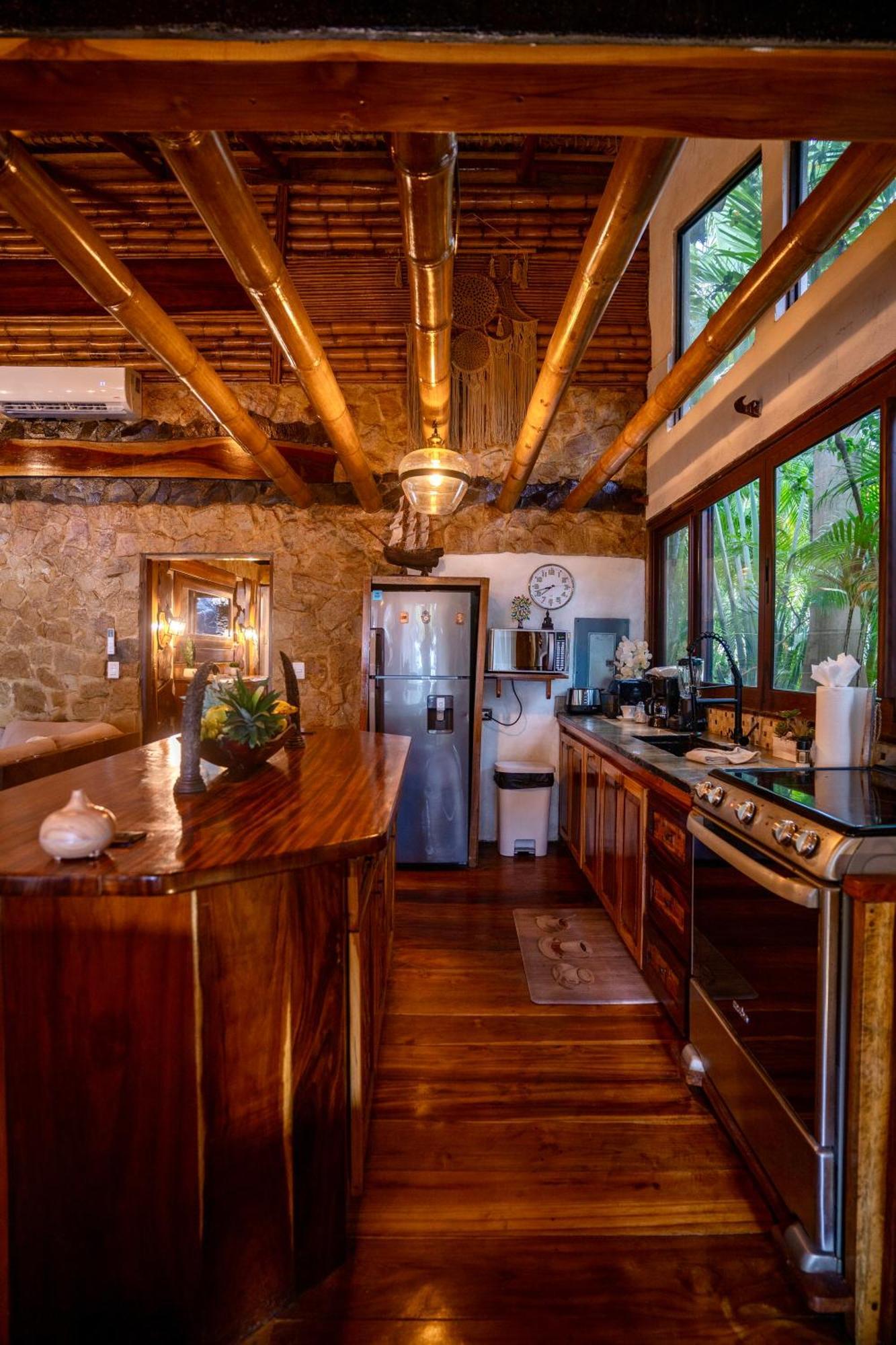 Ocho Artisan Bungalows (Adults Only) タマリンド エクステリア 写真